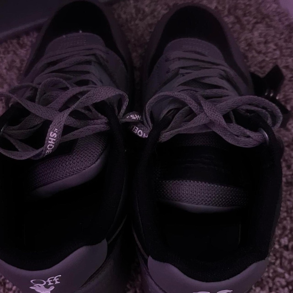 off-whites - Picture 3 of 8